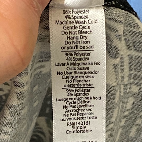 ⚡️FLASH SALE⚡️LuLaRoe Lynnae T-Shirt Medium - Picture 3 of 4